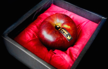 У Японіі прадаюць яблыкі для выканання жаданняў