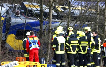 СМИ: Причиной столкновения поездов в Германии стал человеческий фактор