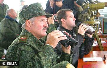 Российские военные эксперты: Путин подключает Беларусь к войне с США