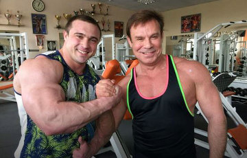 Ефим Шифрин подкачался в Новополоцке с чемпионом Беларуси по бодибилдингу