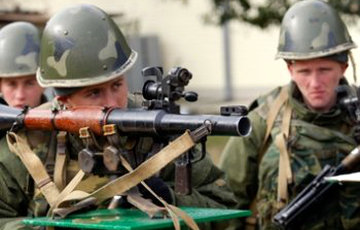 В белорусской армии хотят сократить 1,3 тысяч должностей