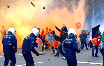 Беспорядки в Брюсселе: около сотни задержанных