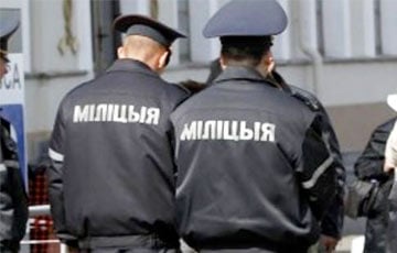 Пьяные милиционеры ограбили автостопщика в Барановичах?