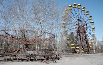 Зяленскі афіцыйна адкрыў Чарнобыль для турыстаў