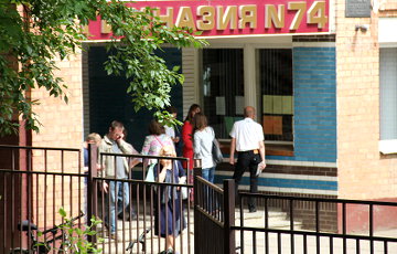 Стали известны подробности нападения на учительницу в минской гимназии