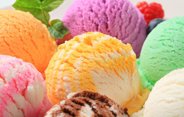 В Беларуси запретили продавать мороженое двух известных брендов
