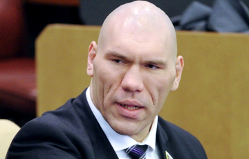 Боксер и депутат Госдумы РФ Николай Валуев получил повестку, но не явился в военкомат
