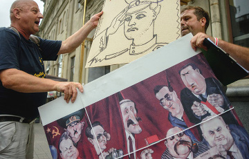 Ales Marachkin’s Painting Stolen At Collecting Signatures Picket