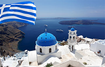 Греция с 15 июня будет принимать туристов из 20 стран