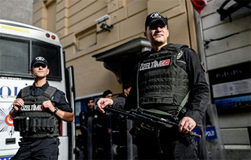 В Турции арестовали главного военного советника Эрдогана