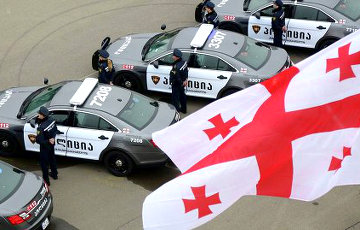 В Тбилиси во дворе Минюста произошла перестрелка