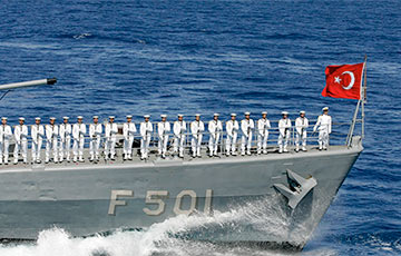 Турецкий флот после попытки переворота недосчитался 14 кораблей