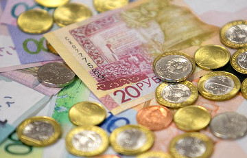 Белорусский рубль ожидает «новогодняя» девальвация