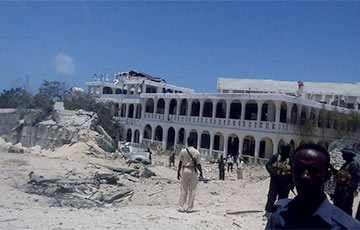 Возле резиденции президента Сомали прогремел мощный взрыв