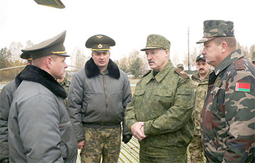 Lukashenka: We Need To Prepare Officers To War