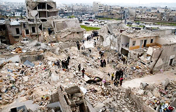 Правозащитники: Бомбардировки Алеппо возобновились