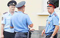 Омские полицейские устроили массовую драку на юбилее коллеги