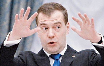 Премьера РФ Медведева срочно эвакуировали из зала в Сколково