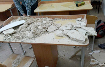 Фотофакт: Во время урока в минской школе рухнул потолок