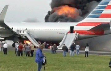 «Боинг- 767» загорелся в чикагском аэропорту