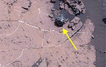 На Марсе обнаружили металлический шар
