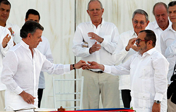 Парламент Колумбии одобрил соглашение о мире с повстанцами