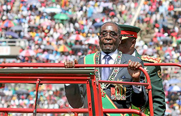 Мугабе согласился отречься от власти