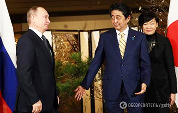 «Каблуки не помогли»: в Сети высмеяли Путина на встрече в Японии