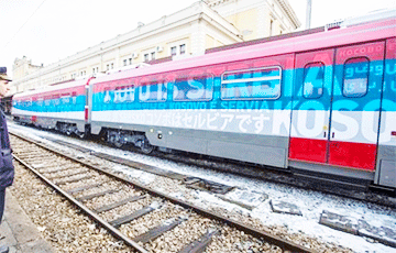 Премьер Сербии остановил скандальный поезд на Косово