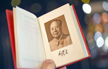 В Китае чиновник сравнил Мао Цзэдуна с дьяволом