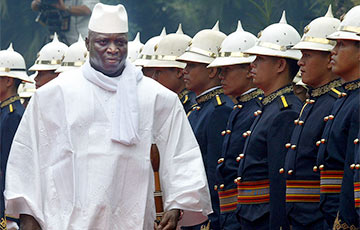 Диктатор Гамбии отправился в изгнание