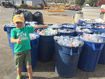 7-летний калифорниец основал компанию по переработке отходов и уже заработал $10 тысяч