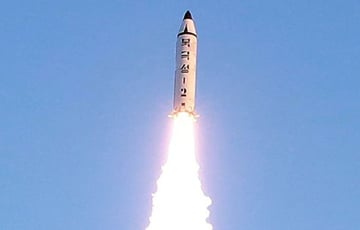 Reuters: Паўночная Карэя запусціла больш за 10 ракет у бок Кітая