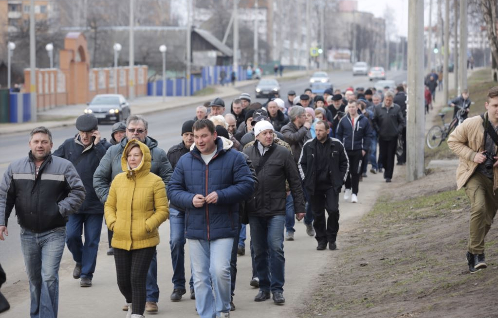 Житель Рогачева: Пора просыпаться, осознать, что мы - люди