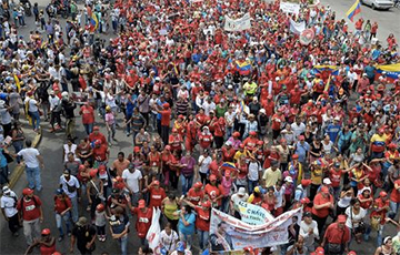 «Долой диктатуру!»: Ситуация в Венесуэле накаляется