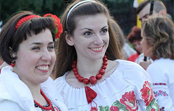В Украине отмечают День вышиванки