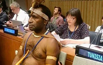 Фотафакт: Дэлегат Папуа-Новай Гвінеі праверыў саміт ААН на талерантнасць