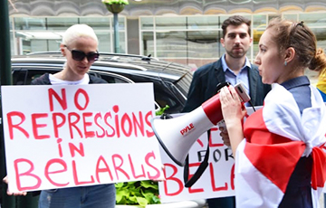 В Нью-Йорке прошла акция в поддержку белорусских патриотов