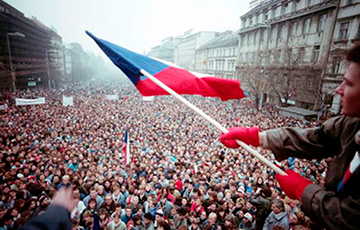 Две тысячи слов, которые изменили Чехословакию