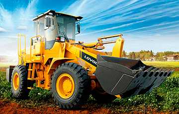 Видеохит: Китайский 17-тонный бульдозер станцевал тверк на двух колесах