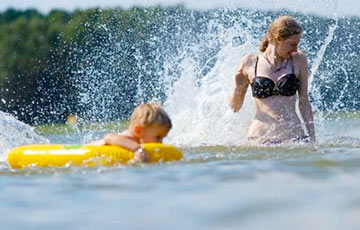 Як беларусы ратуюцца ад спёкі