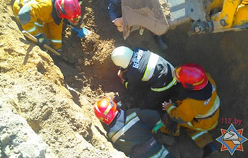 Two Workers Buried In Trench Under Ground In Horki