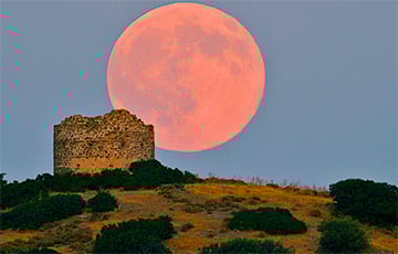 Белорусы смогут увидеть багровую Луну