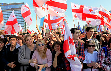В Тбилиси начались протесты