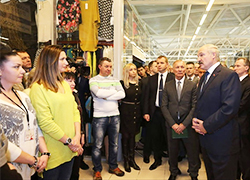 Lukashenka proposes to distribute residual stock