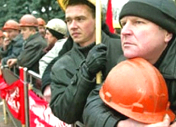 60,000 Belarusians forced to take unpaid leave