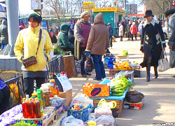 Белорусы опустошают украинские рынки (Видео)