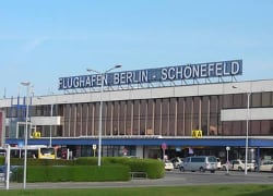 Аэропорт Берлина эвакуировали из-за угрозы взрыва