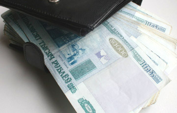 Средняя зарплата в Беларуси втрое меньше, чем в Польше