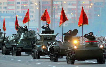 Александр Алесин: На минском параде Россия отрабатывает переброску в Беларусь военной техники